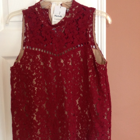 Lace dark red women sleevless top by Carolina Bell - Picture 1 of 3